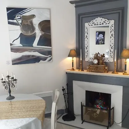 Montismaurelli לינה וארוחת בוקר